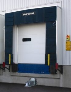 dock and dock leveler
