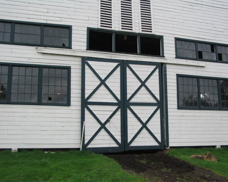 Pole Barn Doors Repair and Installation