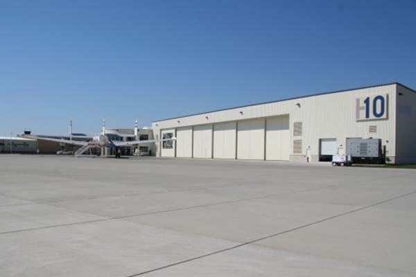 plane / helicopter hangar