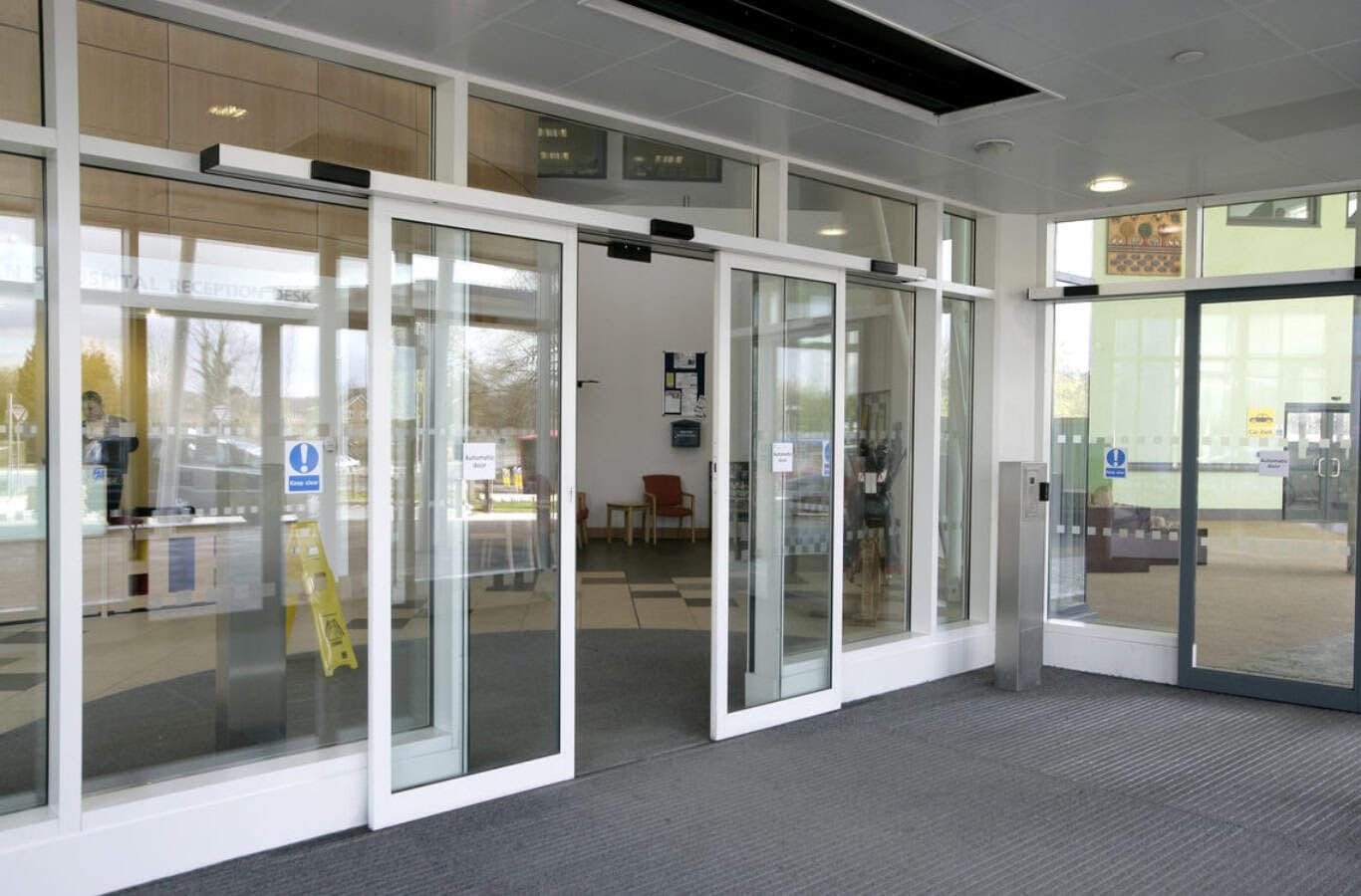 Vortex Guide for Automatic Doors